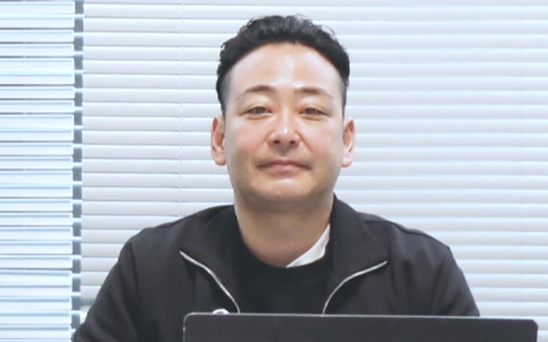 株式会社マクロジ 上田隆太 様